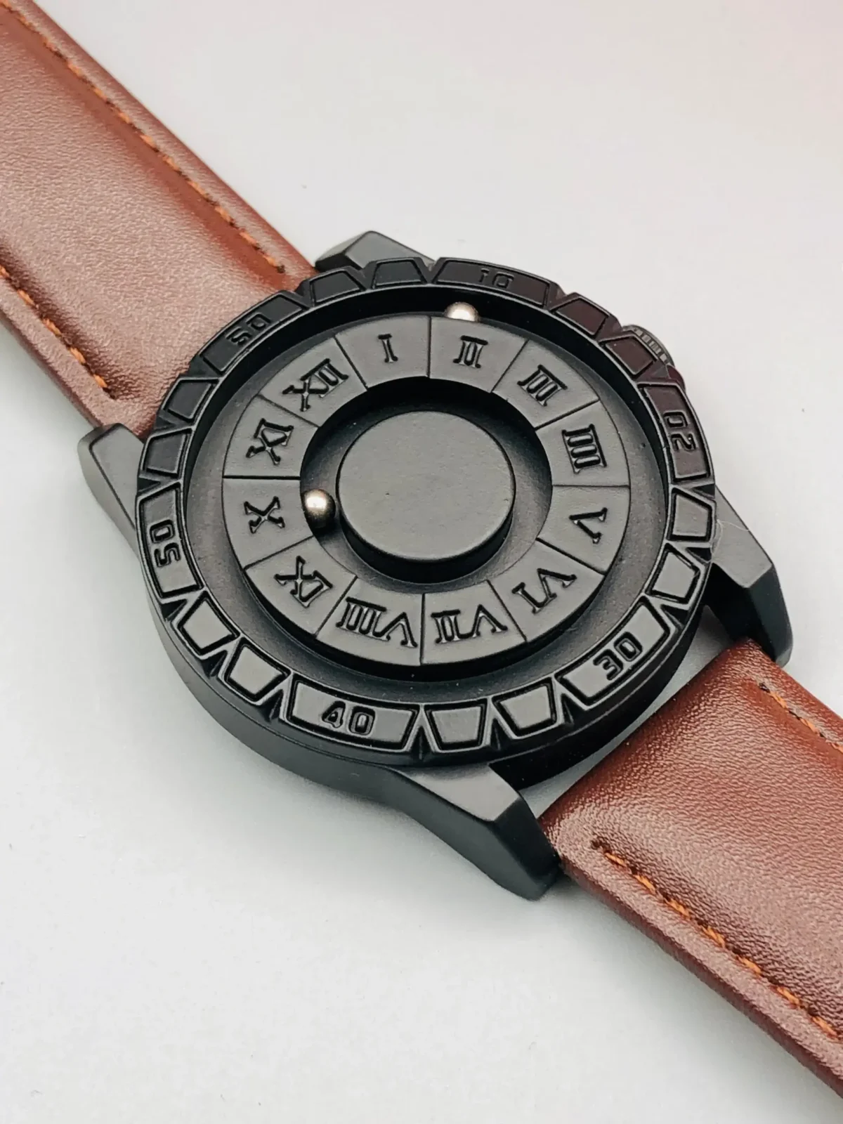 Creative Magnetic Ball Quartz Watch - Image 1